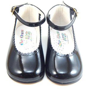 De Osu -Spain - Baby Girl's Black Patent Leather Dress Shoes - European 21, 22